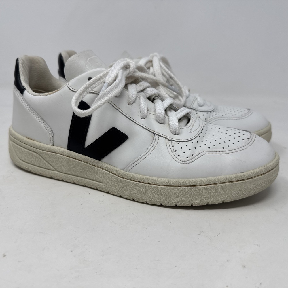 VEJA Women's White/Black Low-Top Leather Sneakers T2 – Size 7